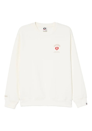 AAPE BY *A BATHING APE® logo-patched sweatshirt - White