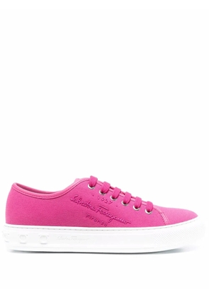 Ferragamo logo-embossed low-top sneakers - Pink