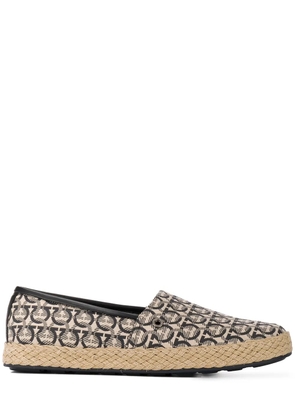 Ferragamo Ganicini print loafers - Neutrals