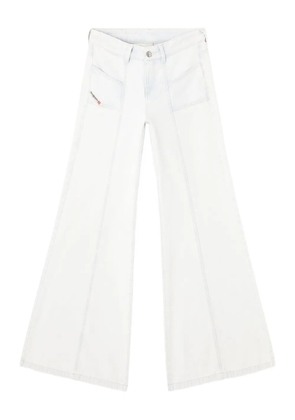 Diesel D-akii 09m08 flared jeans - White