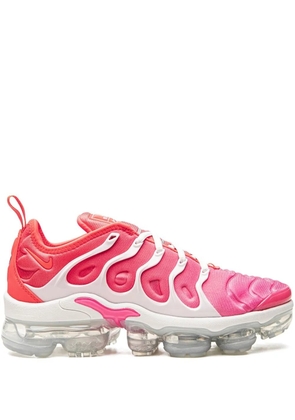 Nike Air Vapormax Plus 'Platinum Tint/Flash Crimson' sneakers - Red