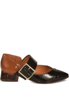 Chie Mihara buckle heeled pumps - Black