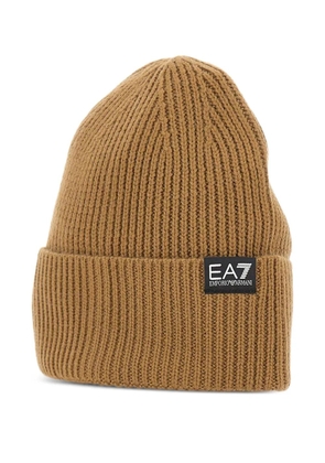 Ea7 Emporio Armani ribbed logo-patch beanie - Brown