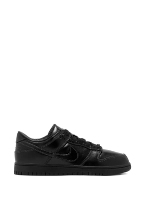 Nike Dunk Low logo-detail sneakers - Black