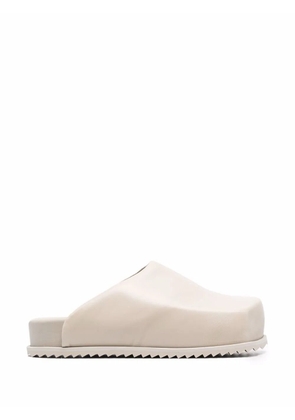 YUME YUME Truck faux leather mules - Neutrals