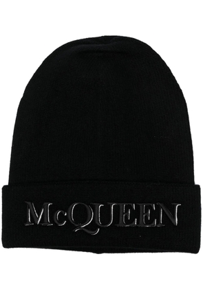 Alexander McQueen logo-embroidered cashmere beanie - Black
