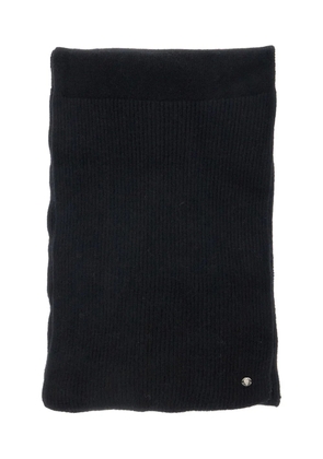 Helen Kaminski Reese logo-charm ribbed scarf - Black