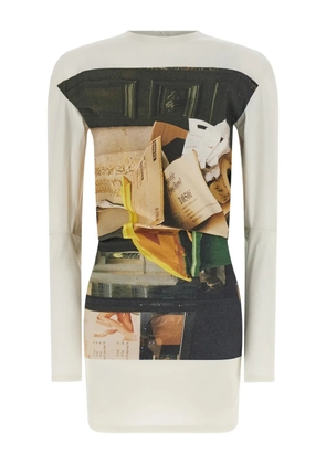 Issey Miyake graphic-print zip T-shirt - Neutrals