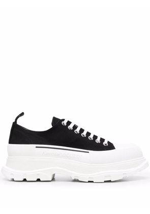 Alexander McQueen Tread Slick low-top sneakers - Black