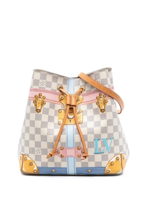 Louis Vuitton Pre-Owned 2018 Damier Azur Summer Trunks Neonoe bucket bag - White