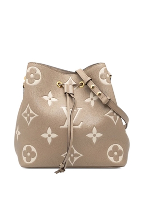 Louis Vuitton Pre-Owned 2021-2025 Monogram Giant Bicolor Empreinte Neonoe MM bucket bag - Brown
