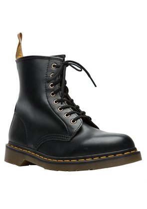 Dr. Martens Vegan 8 eye boot - Black