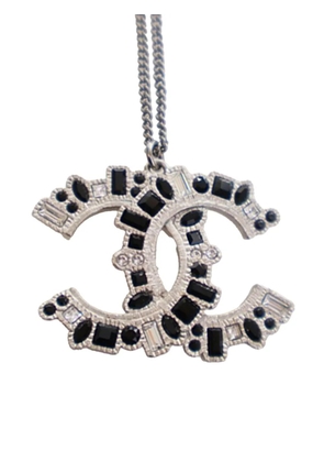 CHANEL Pre-Owned 2016 Ruthenium Plated CC Crystal Pendant Necklace costume necklace - Black