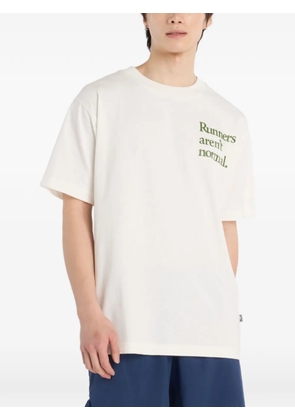 New Balance lettering-print T-shirt - Neutrals