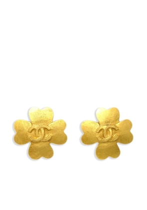 CHANEL Pre-Owned 1995 CC clover earrings - Gold