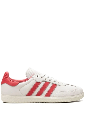 adidas x Pharrell Williams Samba 'Glory Red' sneakers - Neutrals