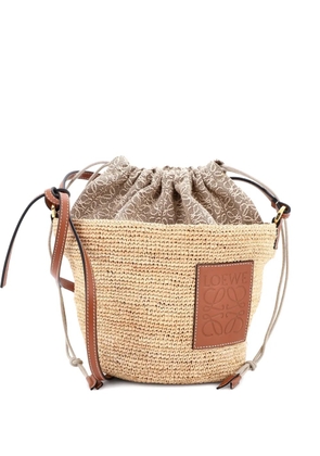 Loewe Pre-Owned Pochette Woven Raffia crossbody bag - Brown