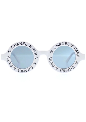 CHANEL Pre-Owned 1993 logo-print round-fame sunglasses - White