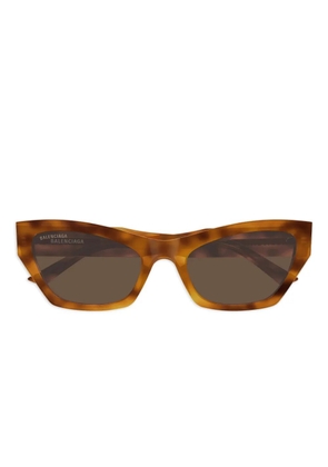 Balenciaga Eyewear geometric sunglasses - Brown