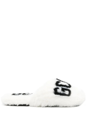 GCDS logo-print faux-fur slippers - White