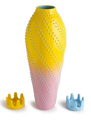 Nuove Forme textured curved ceramic vase - Yellow