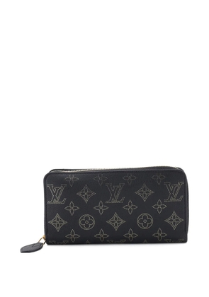 Louis Vuitton Pre-Owned Zippy Wallet Constellation Studded Mahina Leather small wallets - Black