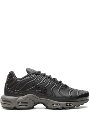 Nike Air Max Plus 'Black Tea/Petra Brown' sneakers