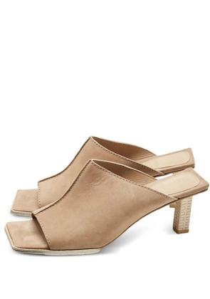 Jacquemus Pre-Owned suede sandals - Neutrals
