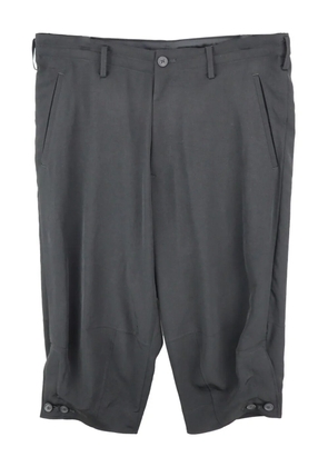 Yohji Yamamoto buttoned-hem shorts - Black