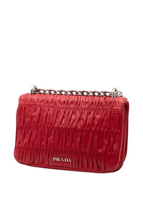 Prada Pre-Owned 2000-2025 Nappa Gaufre shoulder bag - Red