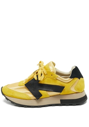 Off-White Pre-Owned HG Runner suede sneakers - Yellow