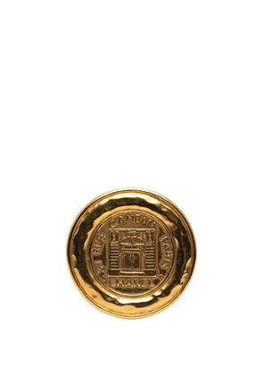 CHANEL Pre-Owned 1970-1980 Gold Plated 31 Rue Cambon Round Pin Brooch costume brooch