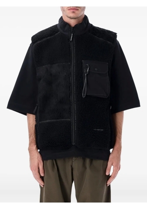and Wander sleeveless gilet - Black