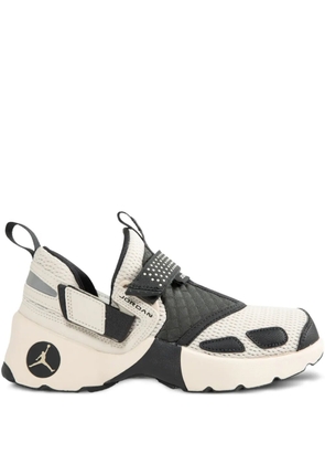 Jordan strap detail quilted sneakers - Neutrals