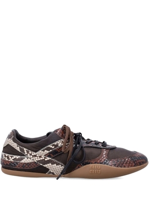 Miu Miu snakeskin-effect leather sneakers - Brown