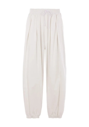 Hed Mayner elasticated-cuff pleated trousers - White