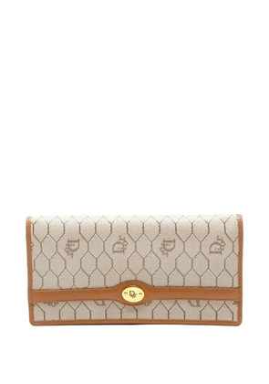 Christian Dior Pre-Owned 1980s honey-comb wallet - Neutrals