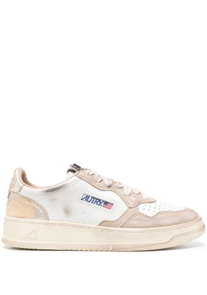 Autry Medalist Low Super Vintage sneakers - White