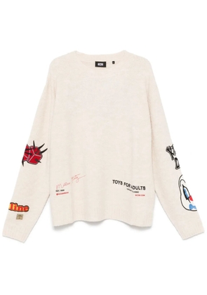 GCDS patch-detailing bouclé sweater - White