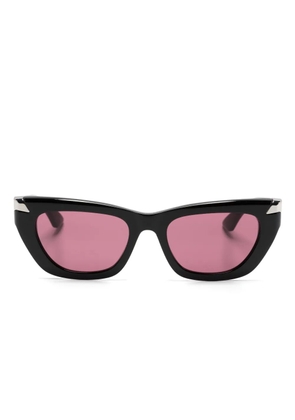 Alexander McQueen Eyewear logo-engraved cat-eye sunglasses - Black