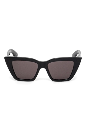 Alexander McQueen Eyewear cat-eye sunglasses - Black