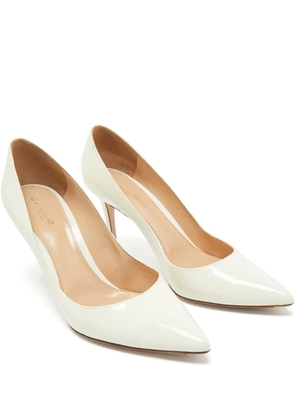 Gianvito Rossi pointed-toe pumps - White