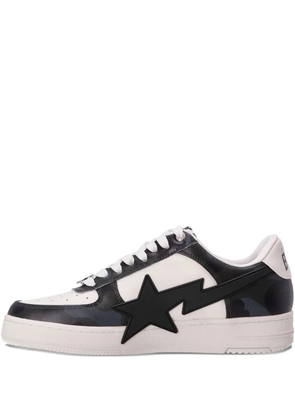 A BATHING APE® STA logo-patch sneakers - Black