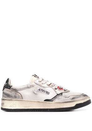 Autry Super Vintage Medalist low-top sneakers - White
