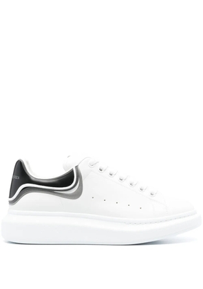 Alexander McQueen Oversized leather sneakers - White