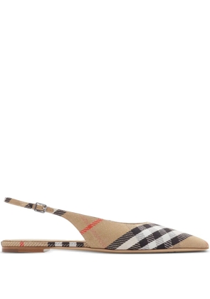 Burberry Birdie flat pumps - Brown