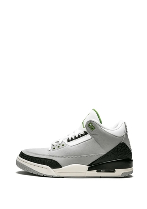 Jordan Air Jordan 3 Retro 'Chlorophyll' sneakers - Grey