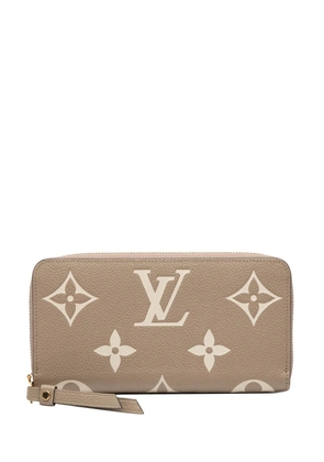 Louis Vuitton Pre-Owned 2021-2025 Bicolor Monogram Empreinte Giant Zippy Wallet long wallets - Brown