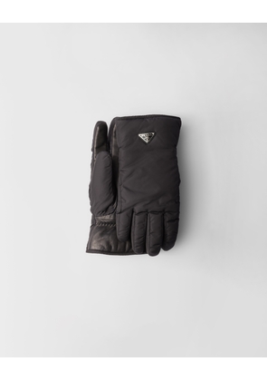 Re-Nylon gloves