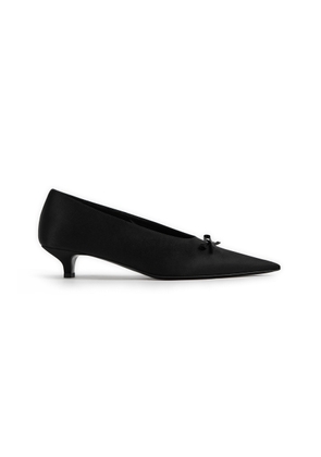 Toteme Sharp Bow Satin Kitten Pumps - Moda Operandi